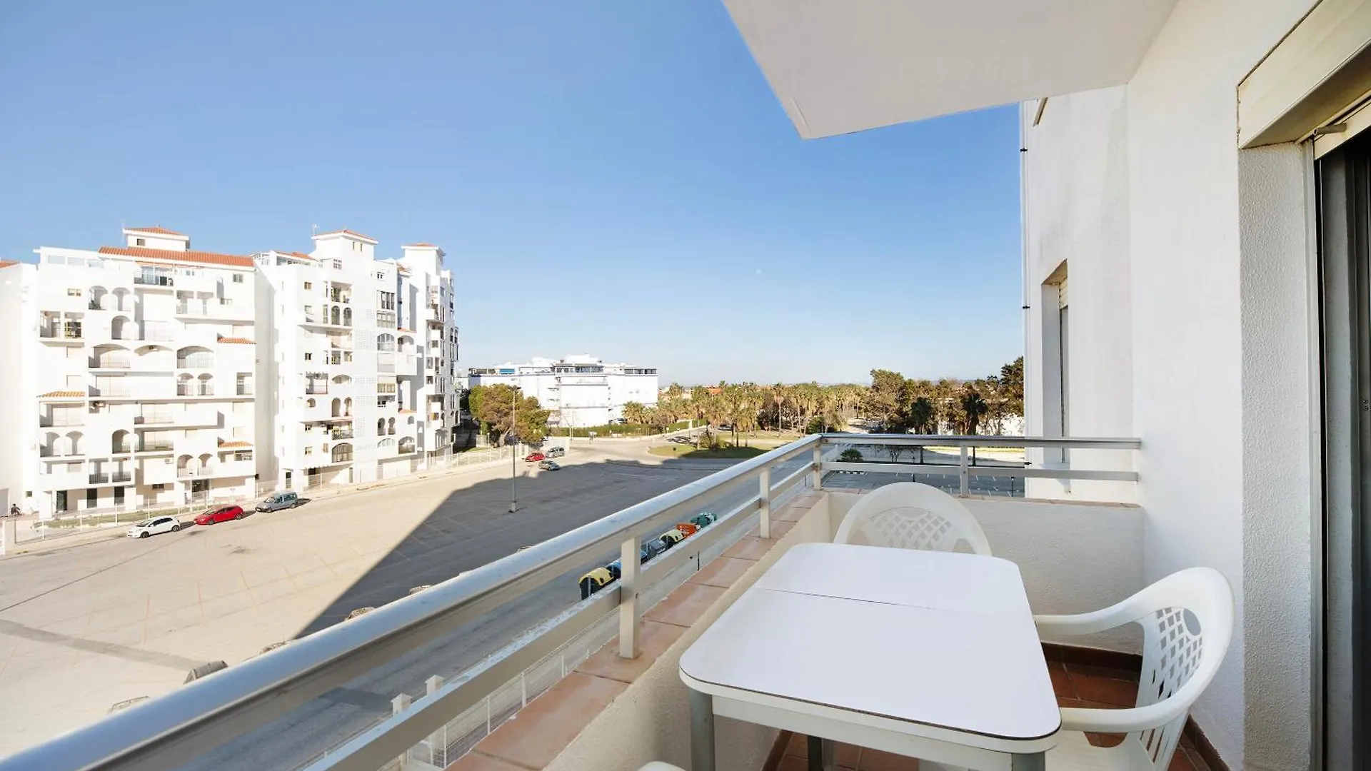 Apartamento 1A Linea Valdelagrana El Puerto de Santa Maria 0*,  Spain