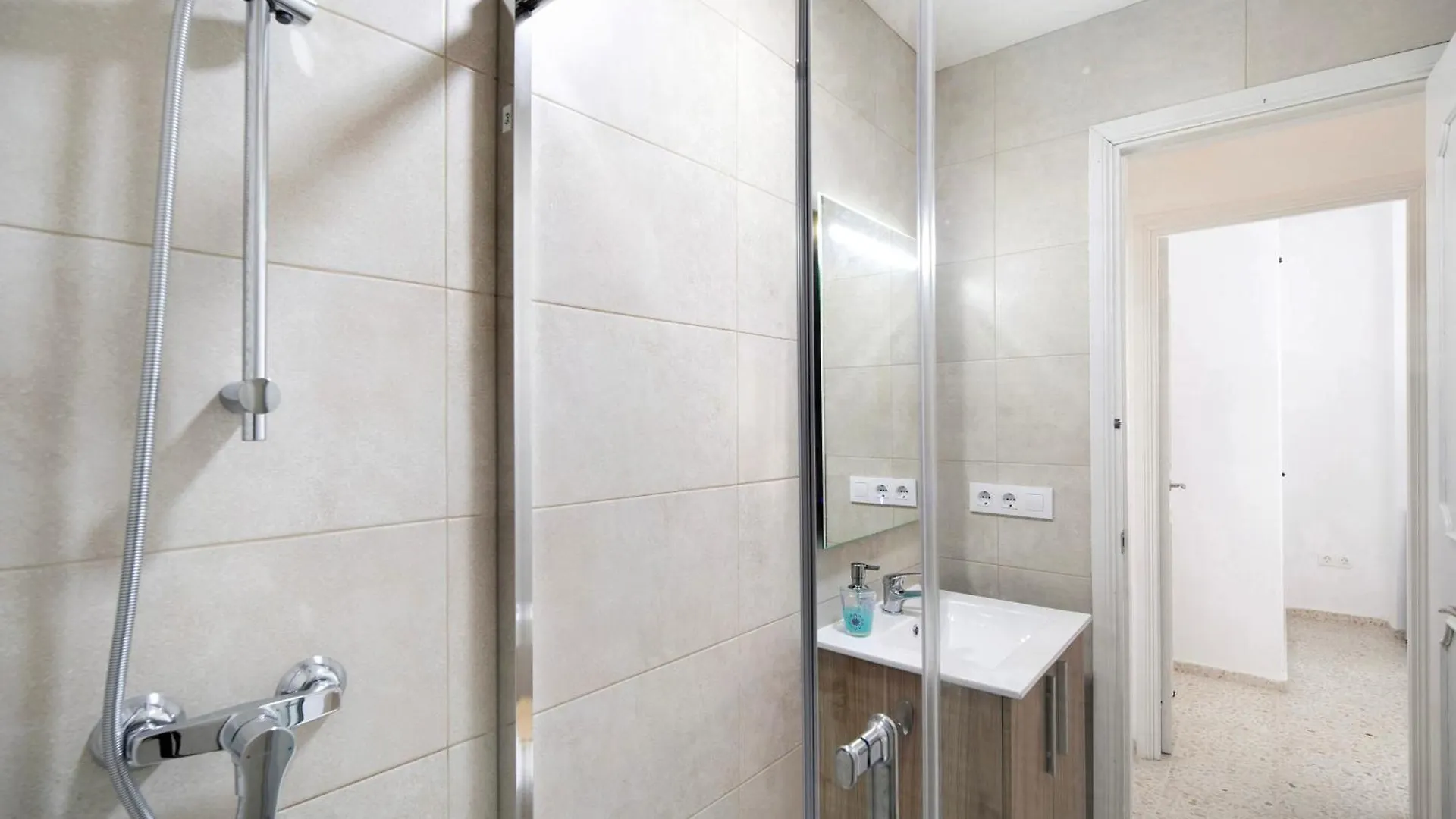 Apartamento 1A Linea Valdelagrana El Puerto de Santa Maria Apartment